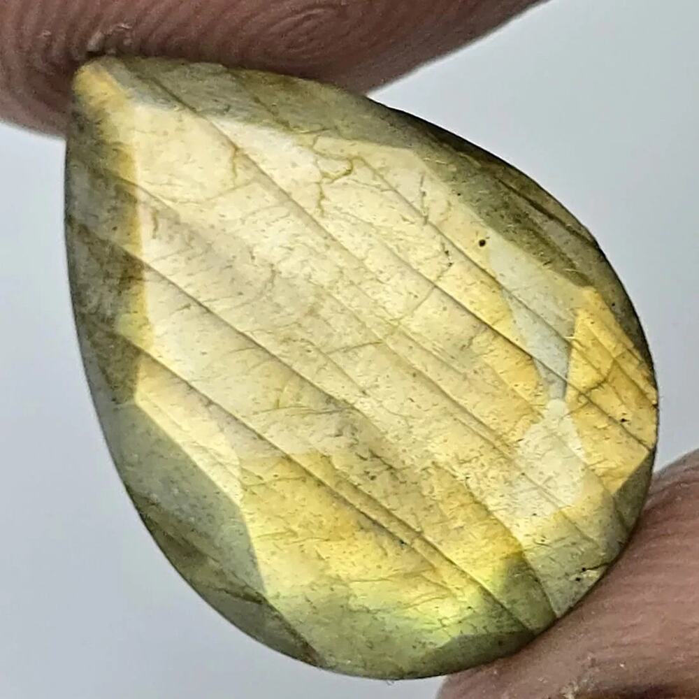 Natural Faceted Labradorite 8.13ct 18x13mm Untreated Loose